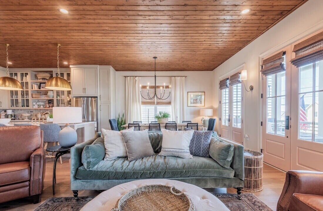Photo of Livingroom in Guntersville