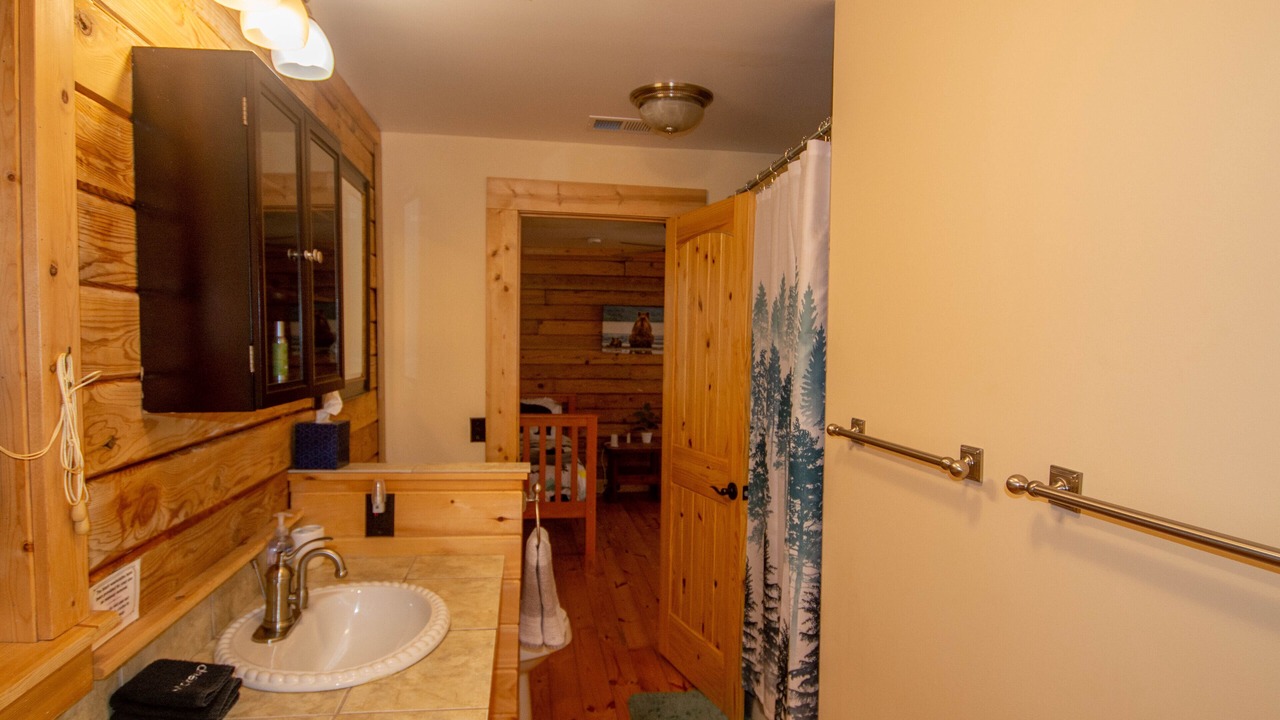 Photo of Bathroom in Grassy Creek
