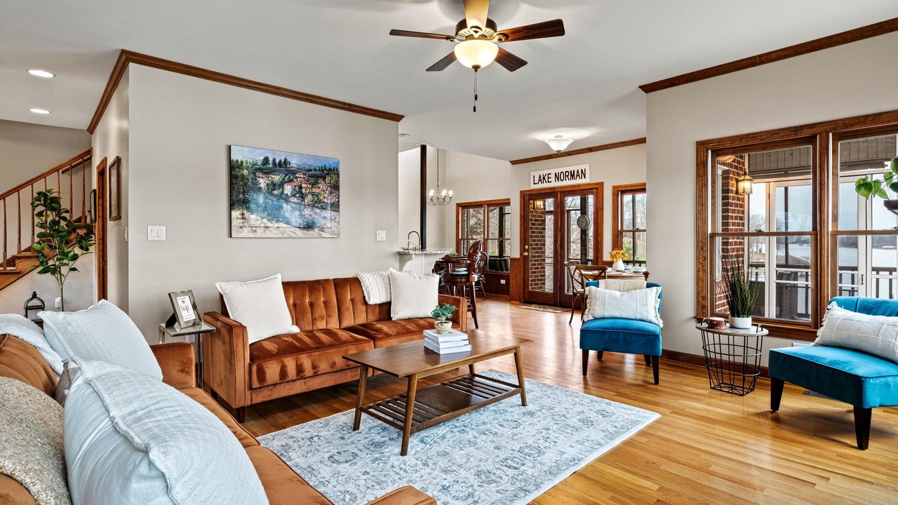Photo of Livingroom in Barium Springs