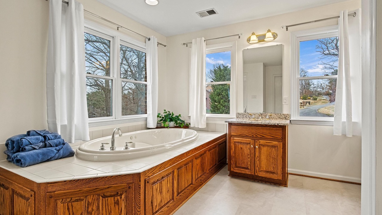 Photo of Bathroom in Barium Springs