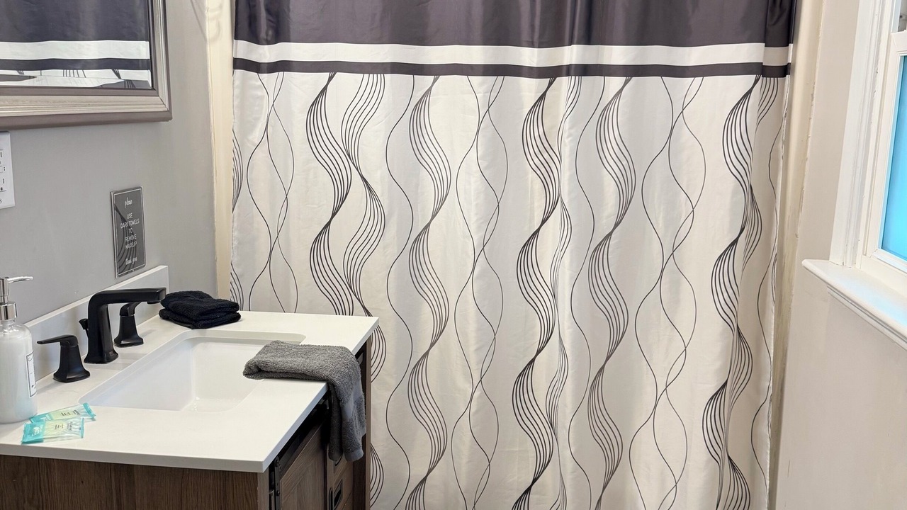 Photo of Bathroom in Hickory