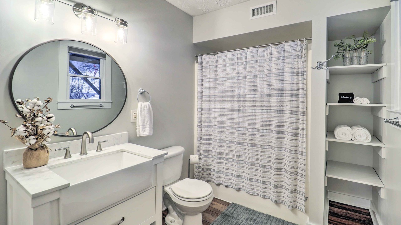 Photo of Bathroom in Boone