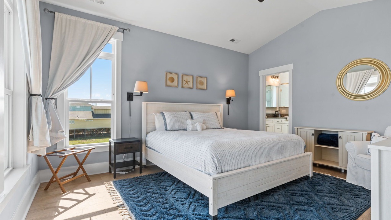 Photo of Bedroom in Oak Island