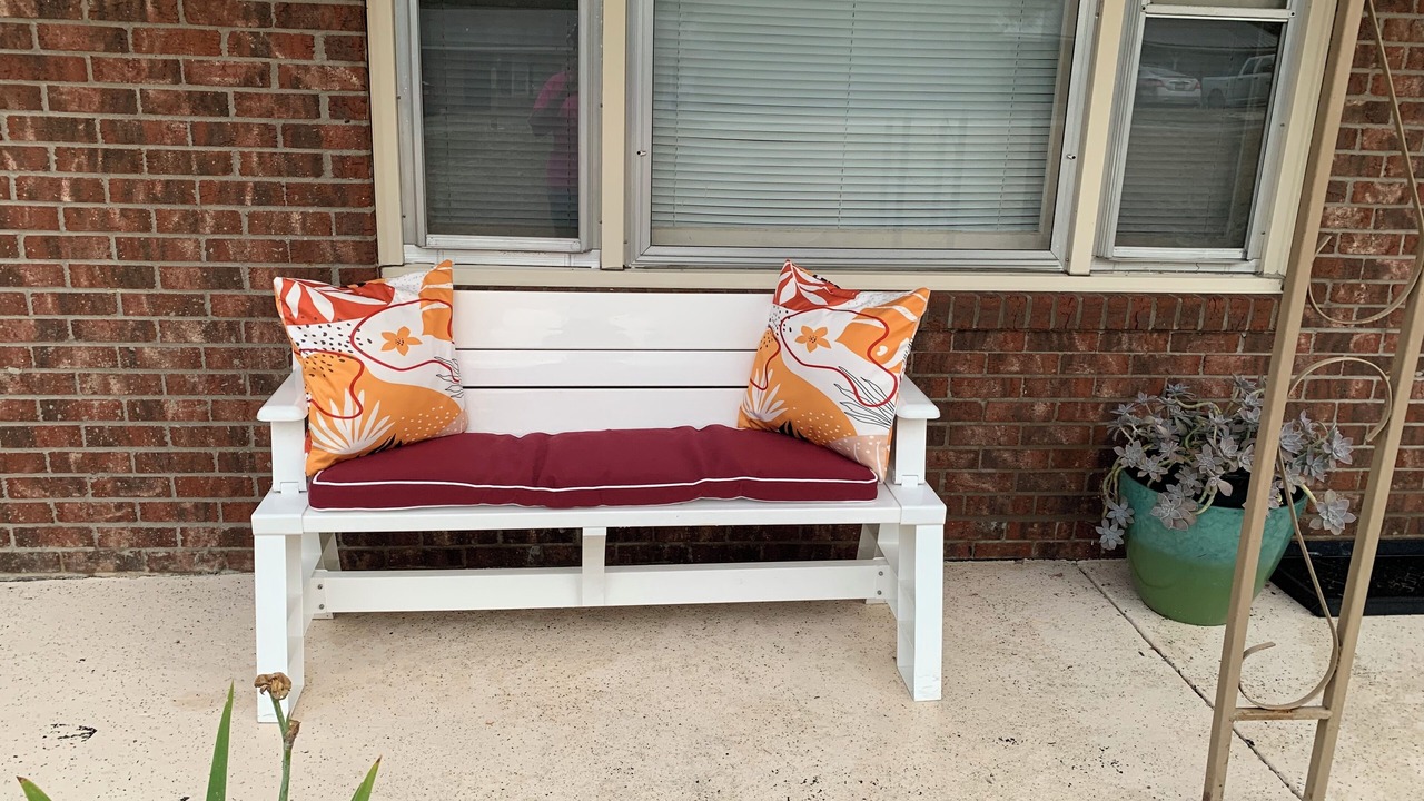 Photo of Patio Balcony in Pine Forest