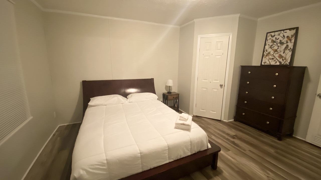 Photo of Bedroom in McCutcheon Field