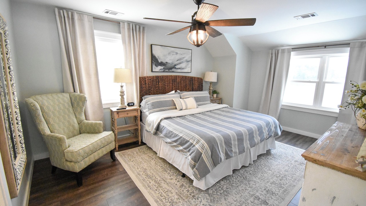 Photo of Bedroom in Southmont