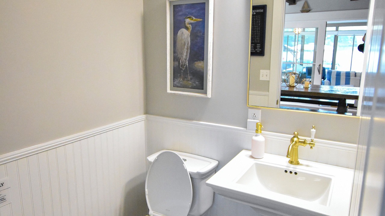 Photo of Bedroom in Southmont