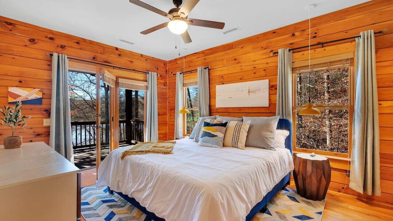Photo of Bedroom in Lake Norman of Catawba