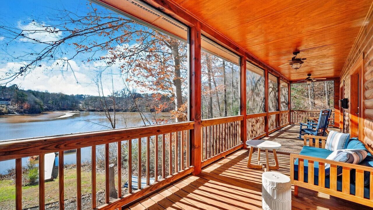 Photo of Patio Balcony in Lake Norman of Catawba