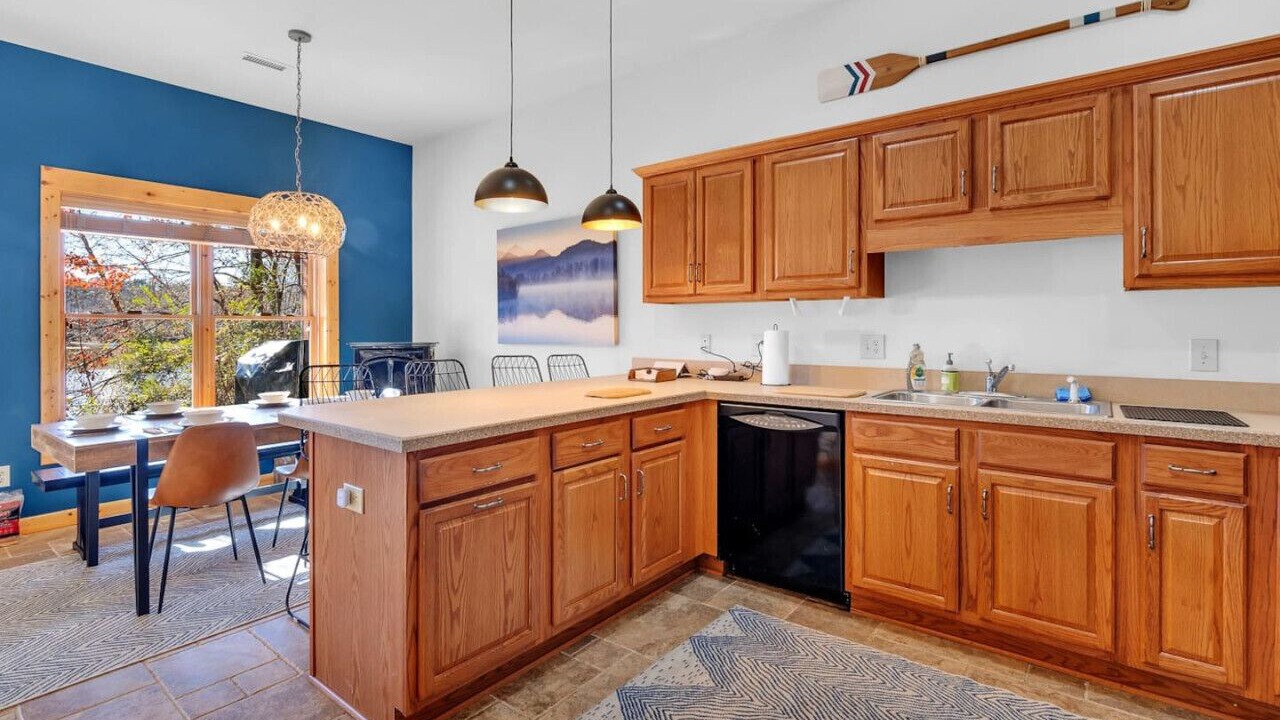 Photo of Kitchen in Lake Norman of Catawba