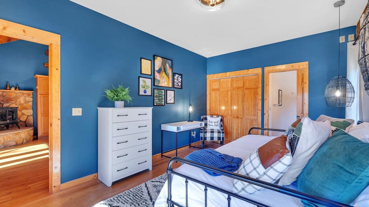 Photo of Bedroom in Lake Norman of Catawba