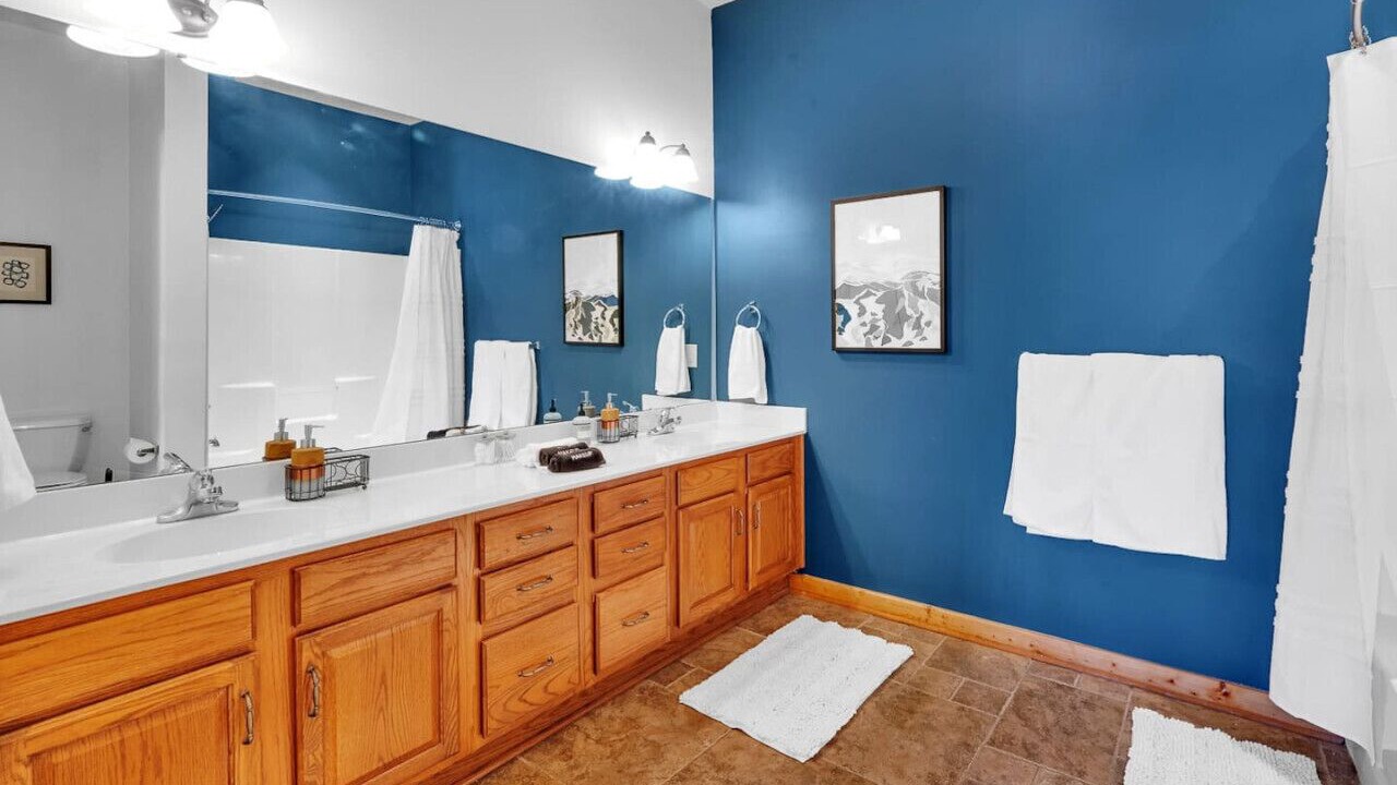 Photo of Bathroom in Lake Norman of Catawba