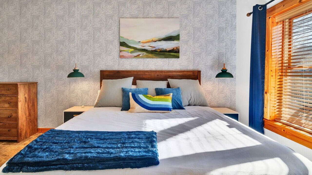 Photo of Bedroom in Lake Norman of Catawba