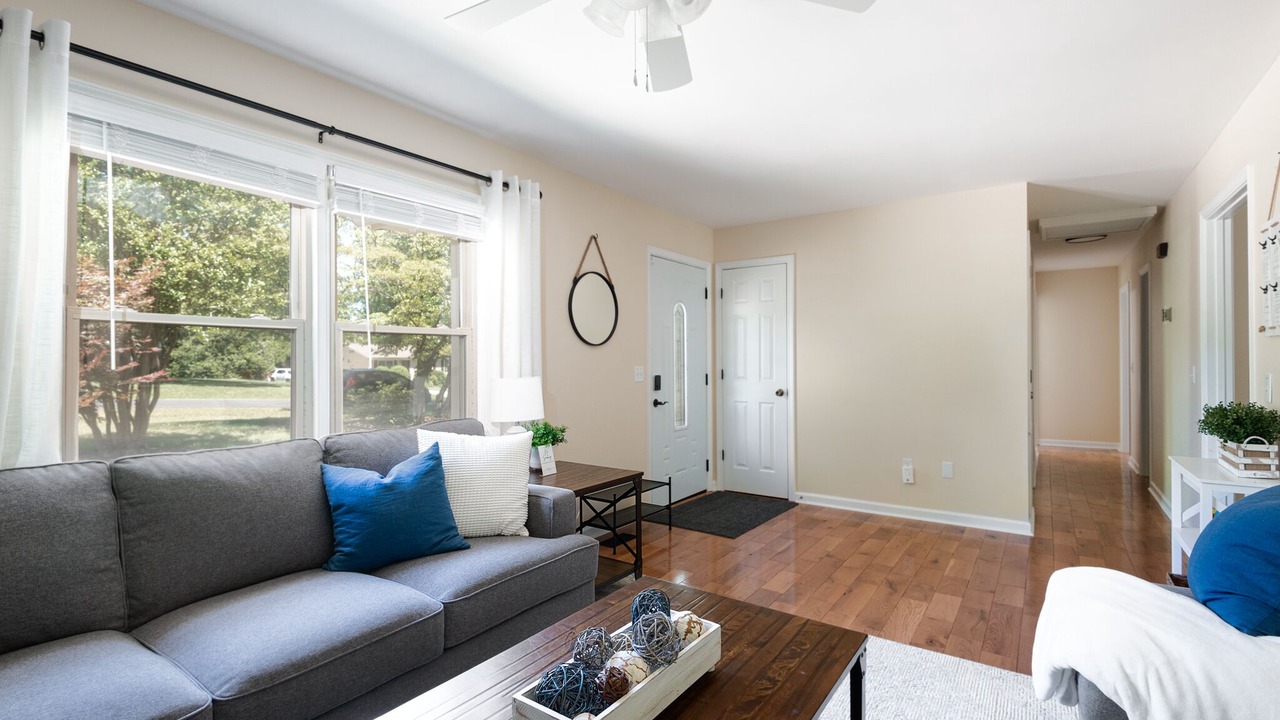 Photo of Livingroom in Concord