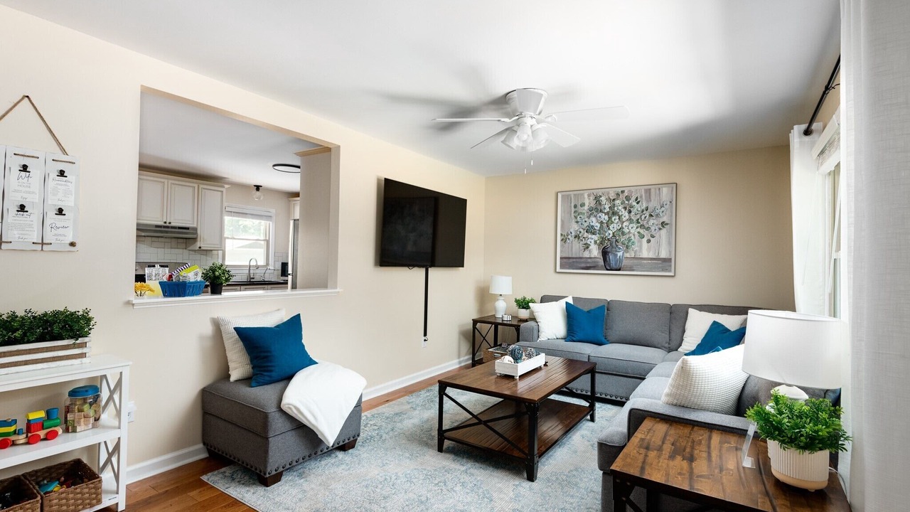 Photo of Livingroom in Concord
