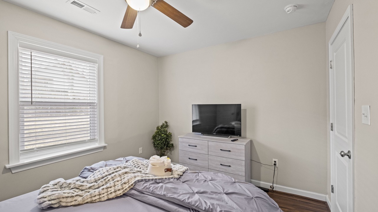 Photo of Bedroom in Biddleville