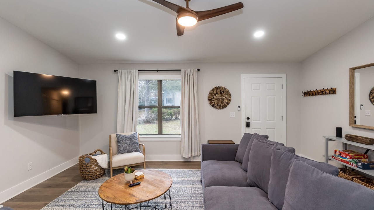 Photo of Livingroom in Tranquil Harbour