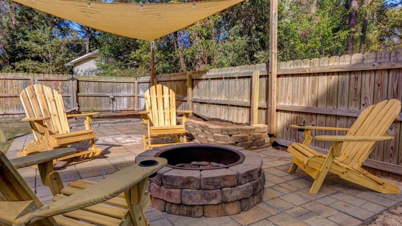Photo of Patio Balcony in Pine Knoll Shores