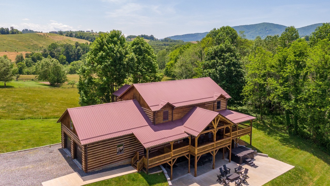 Photo of Outdoor in West Jefferson