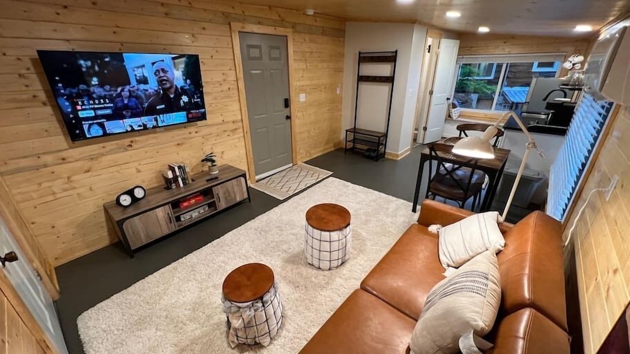 Photo of Livingroom in Apple Ridge