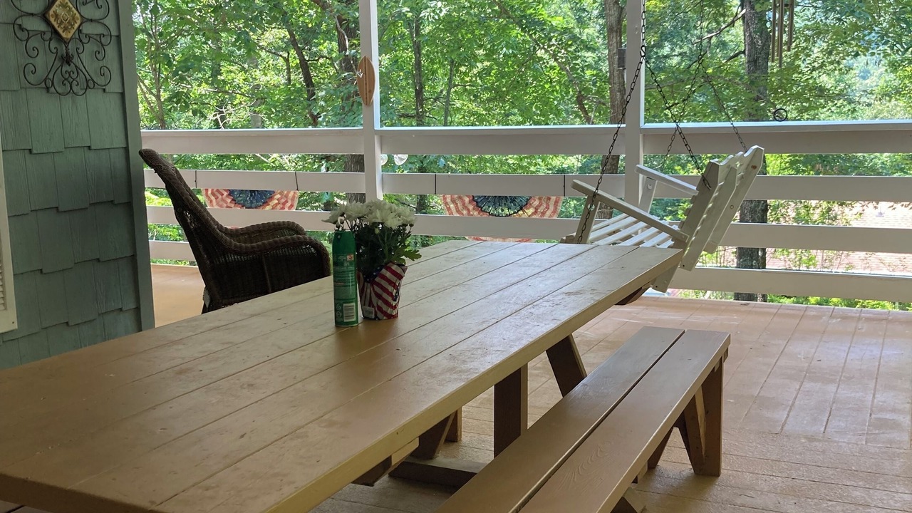 Photo of Outdoor in Hendersonville