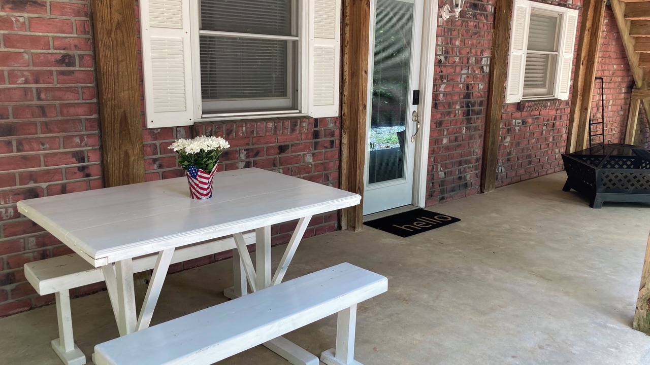 Photo of Outdoor in Hendersonville