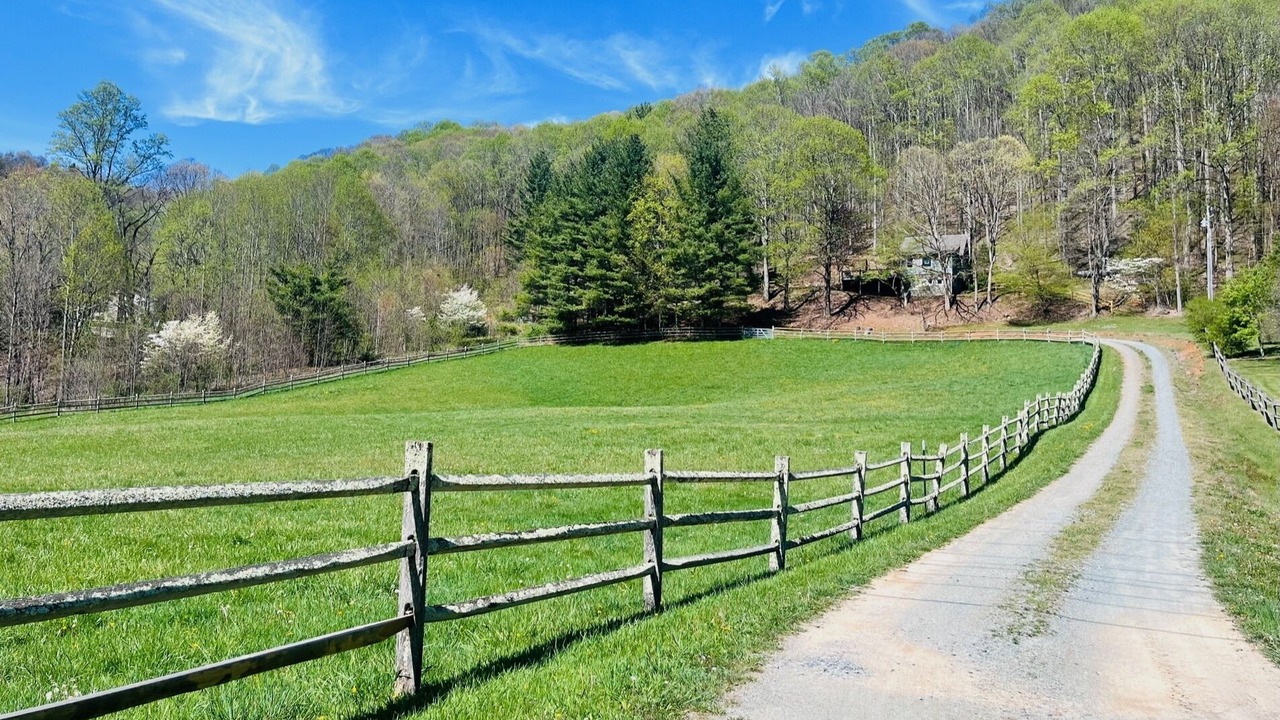 Photo of Outdoor in Boone