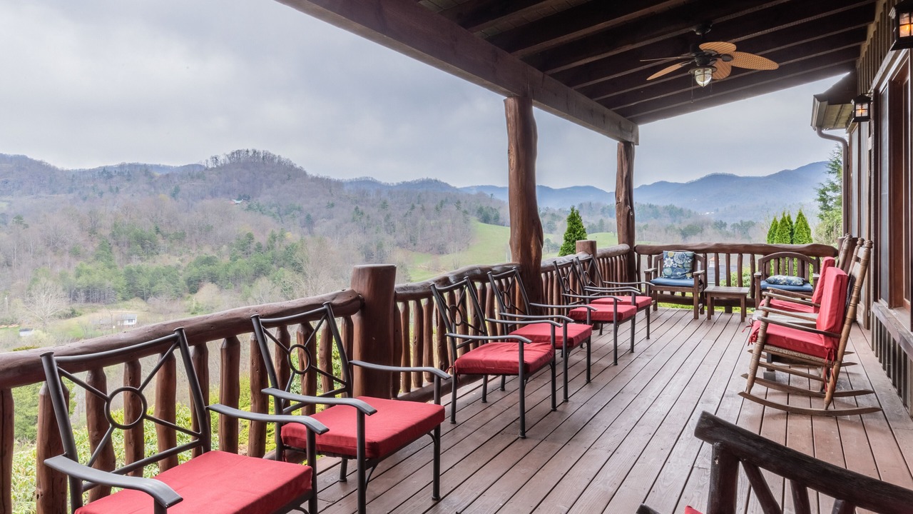Photo of Patio Balcony in River Ridge