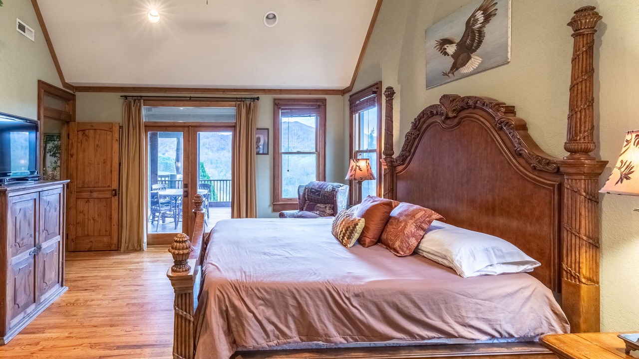 Photo of Bedroom in River Ridge