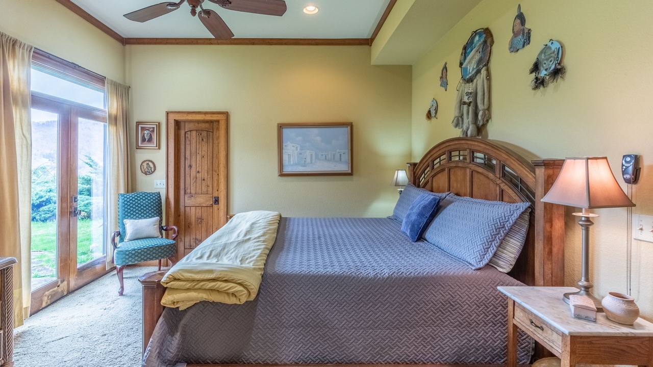 Photo of Bedroom in River Ridge