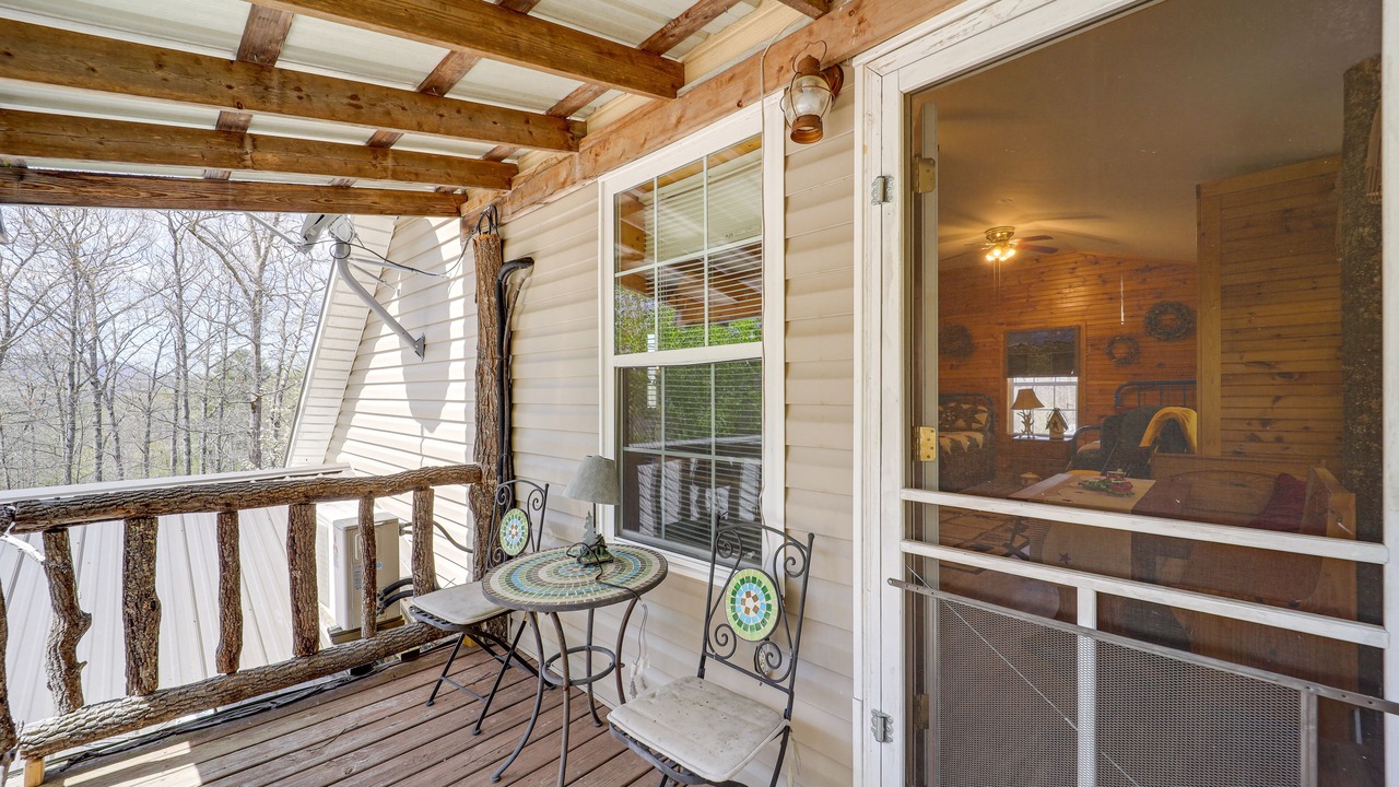 Photo of Patio Balcony in Micaville