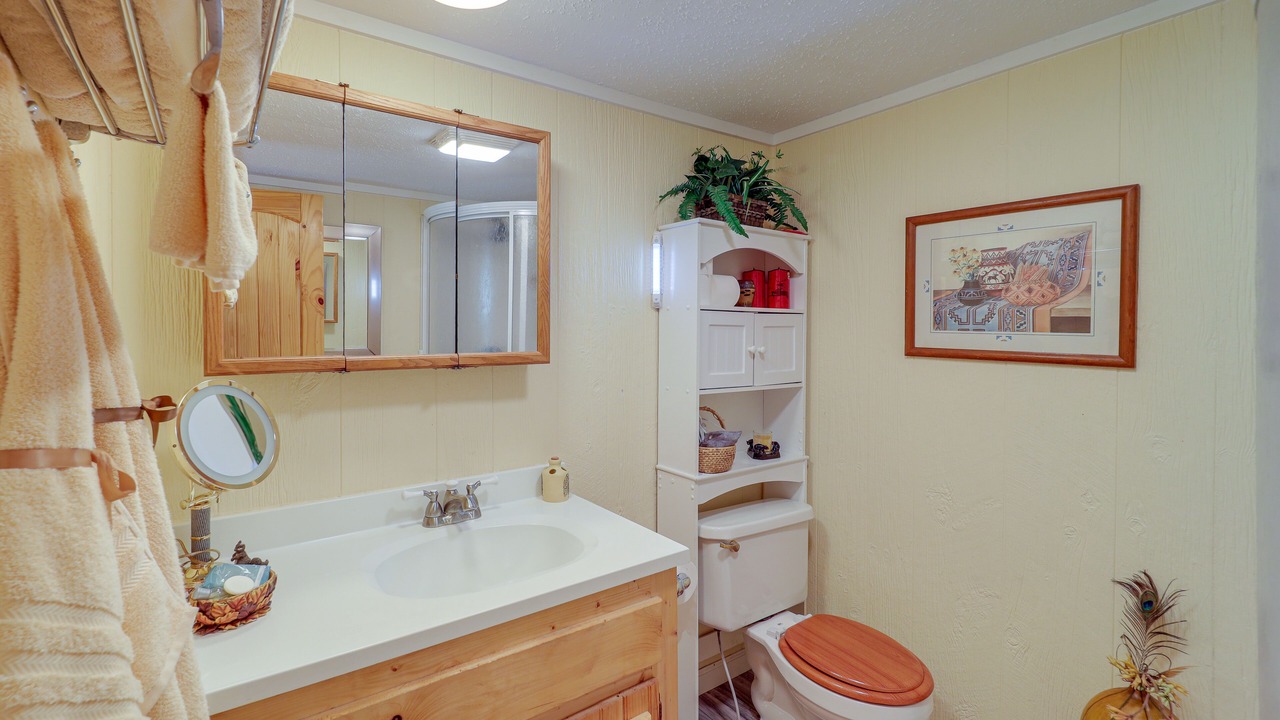 Photo of Bathroom in Micaville