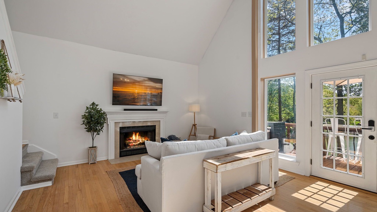 Photo of Livingroom in Barium Springs