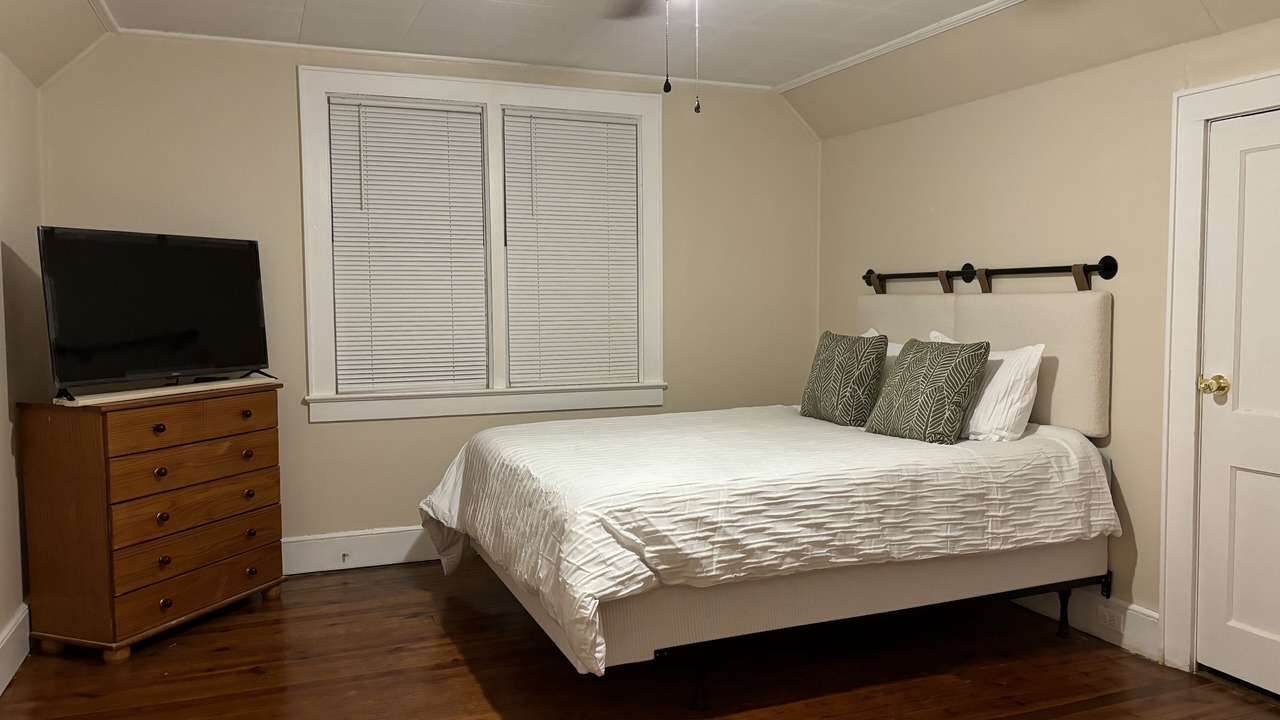 Photo of Bedroom in Jonesville