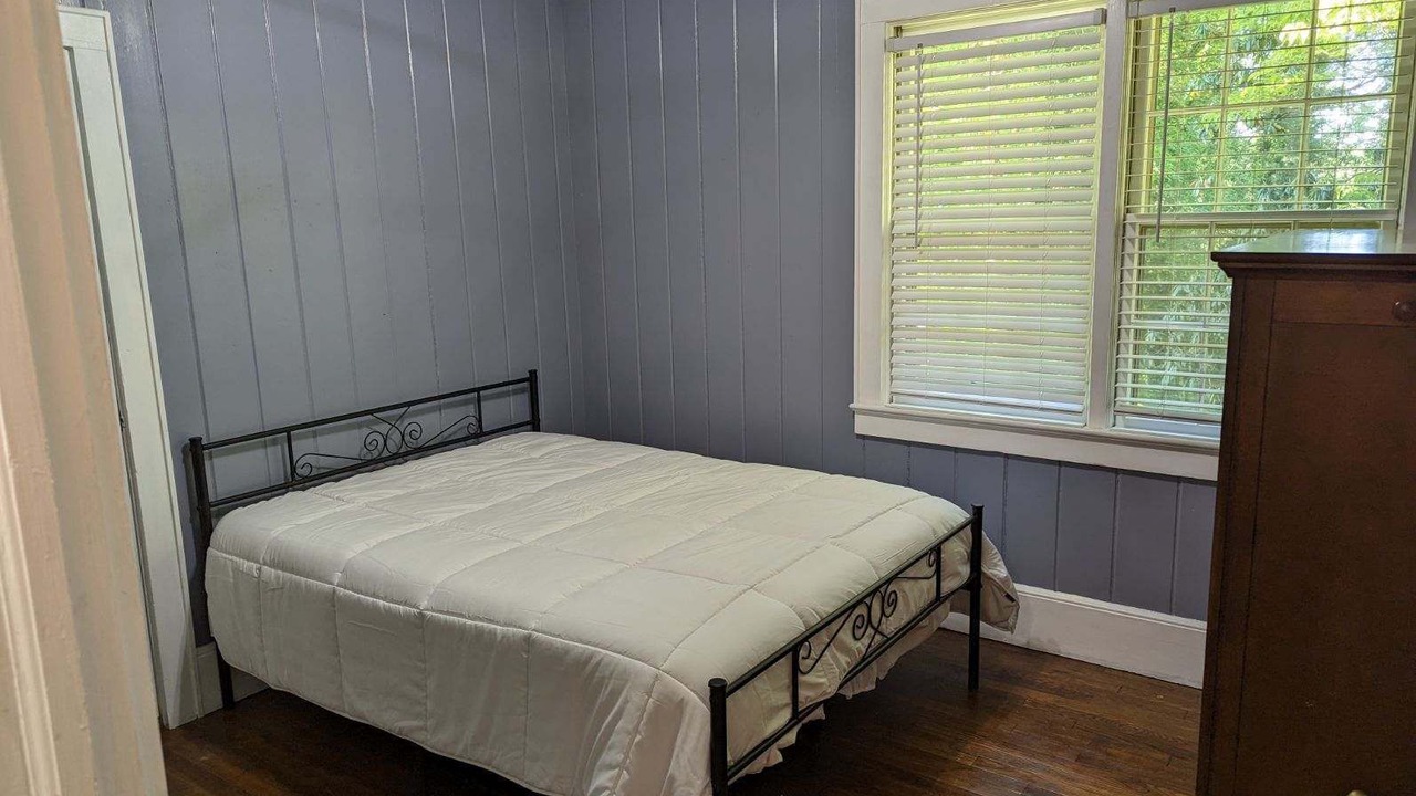 Photo of Bedroom in Jonesville