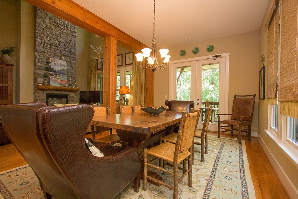 Photo of Livingroom in Bear Lake Reserve