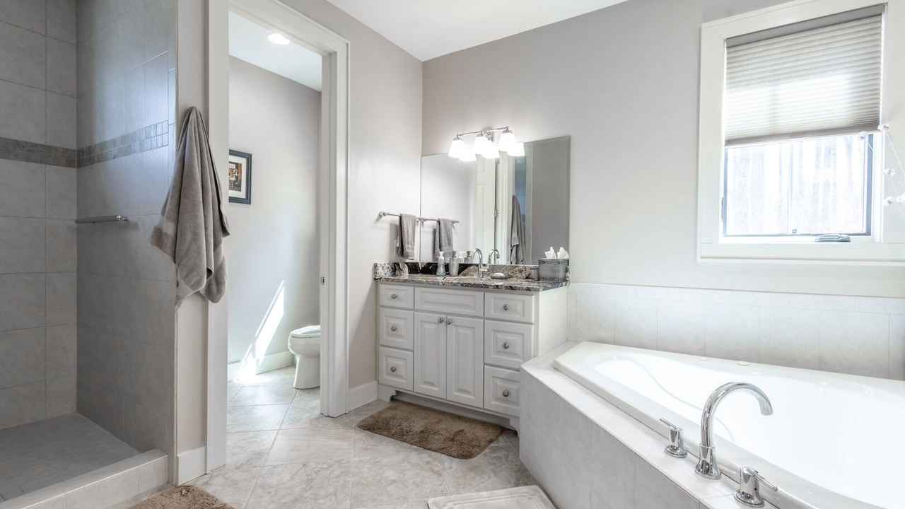 Photo of Bathroom in Bear Lake Reserve