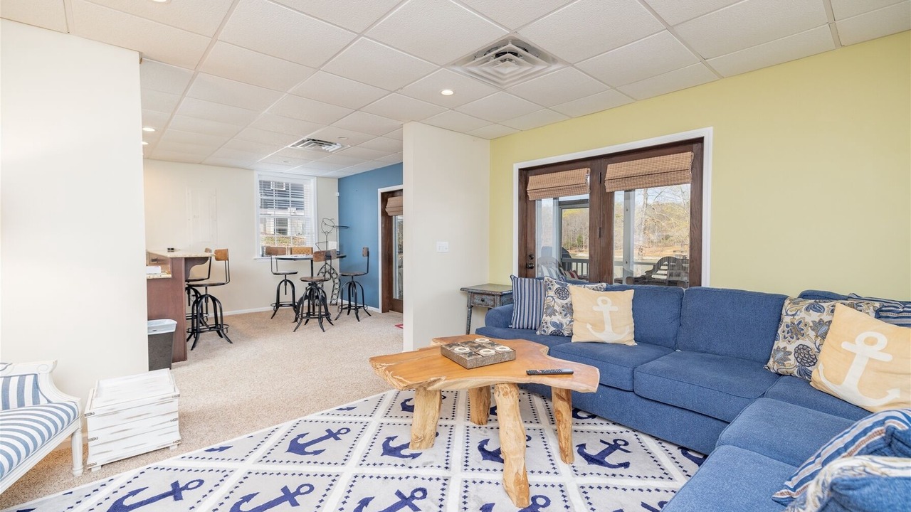 Photo of Livingroom in Moratuck Manor