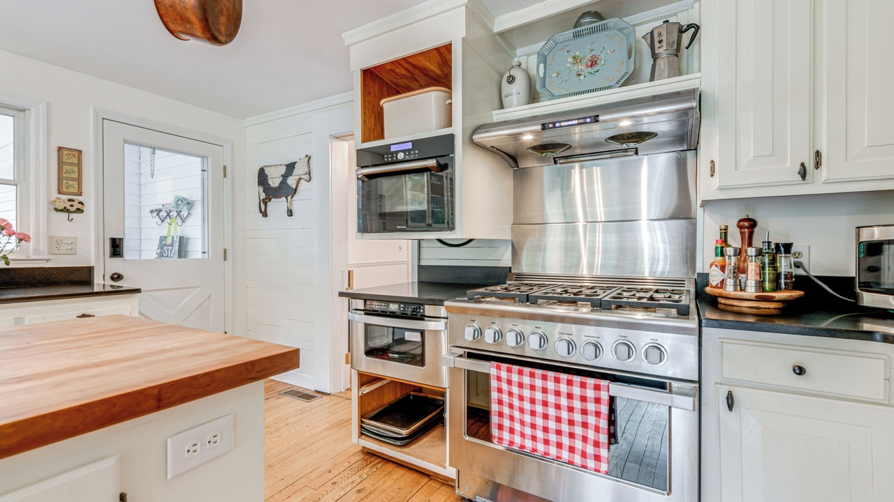 Photo of Kitchen in Maggie Valley