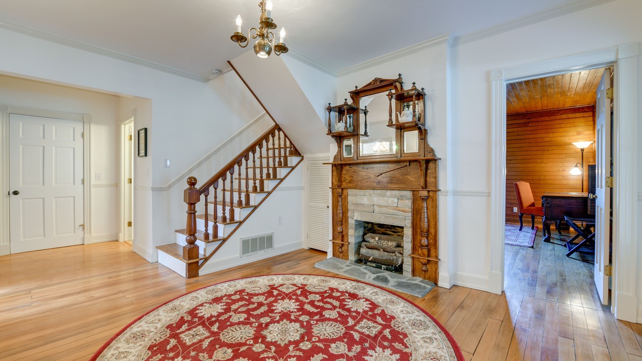 Photo of Livingroom in Maggie Valley