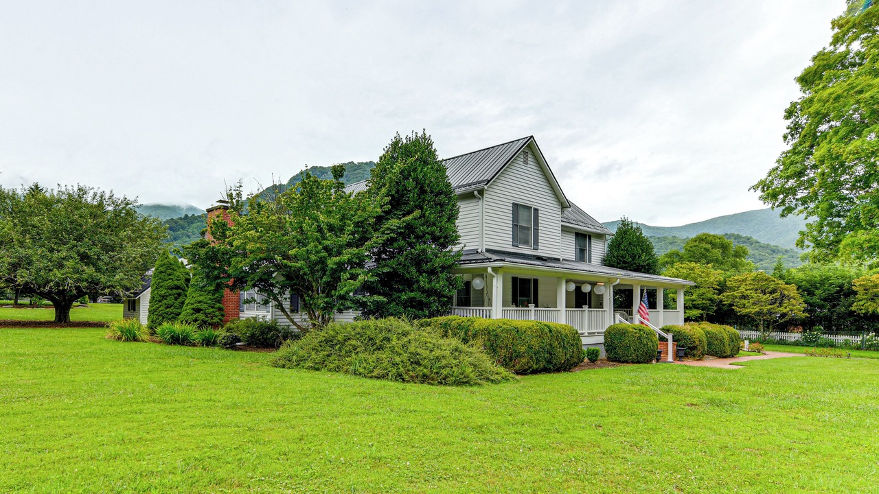Photo of Others in Maggie Valley