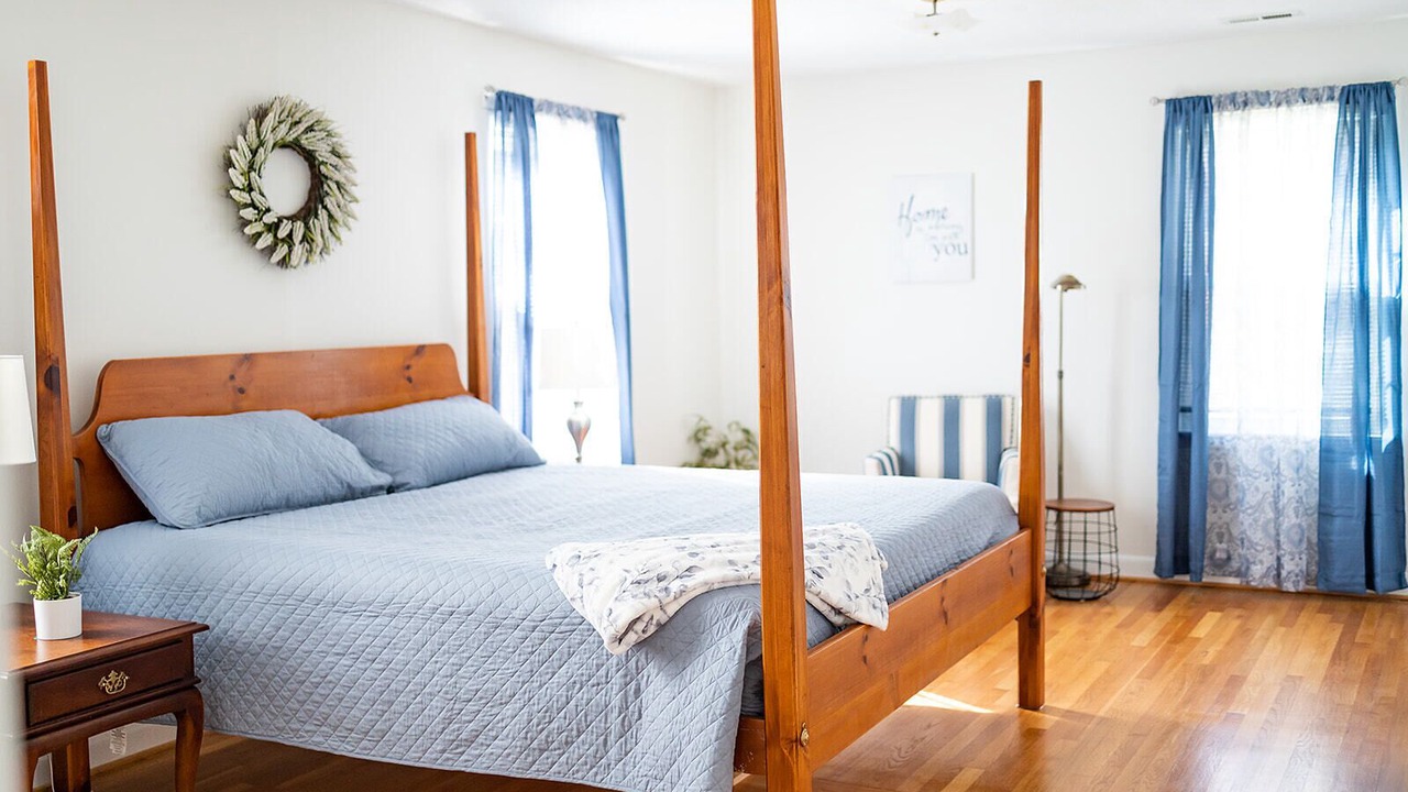 Photo of Bedroom in Stokes