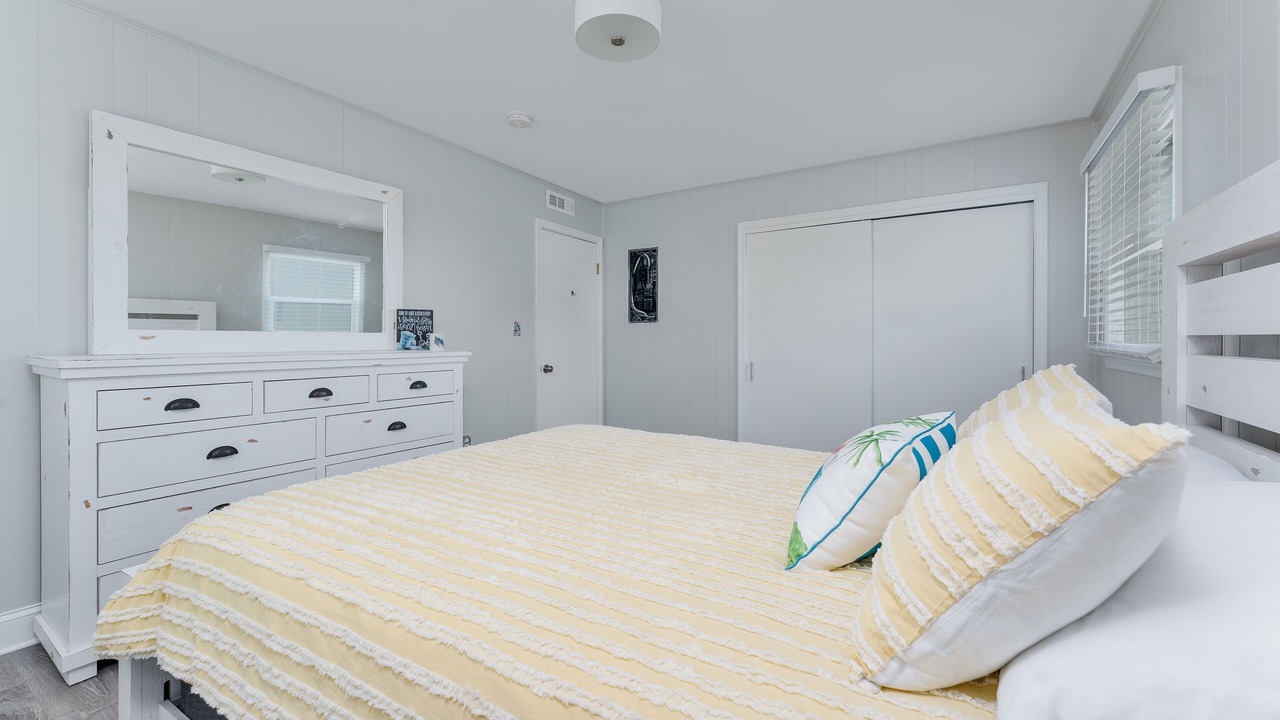 Photo of Bedroom in Colington Harbour