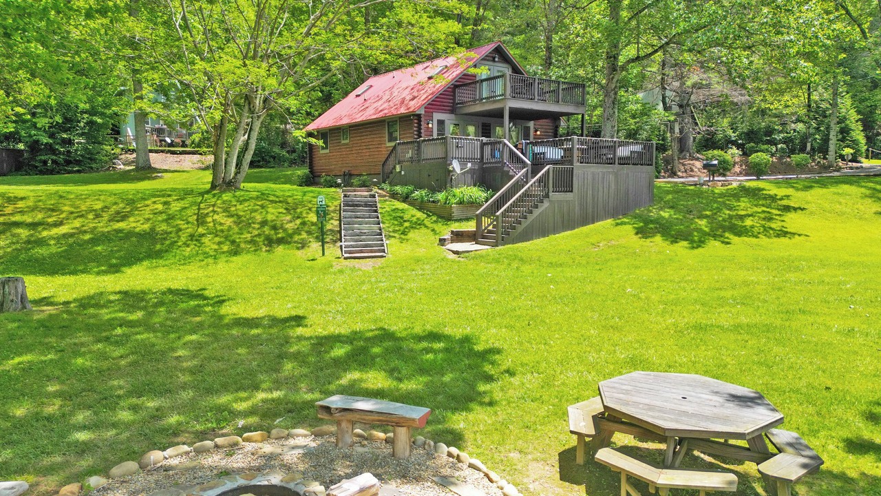 Photo of Outdoor in Topton