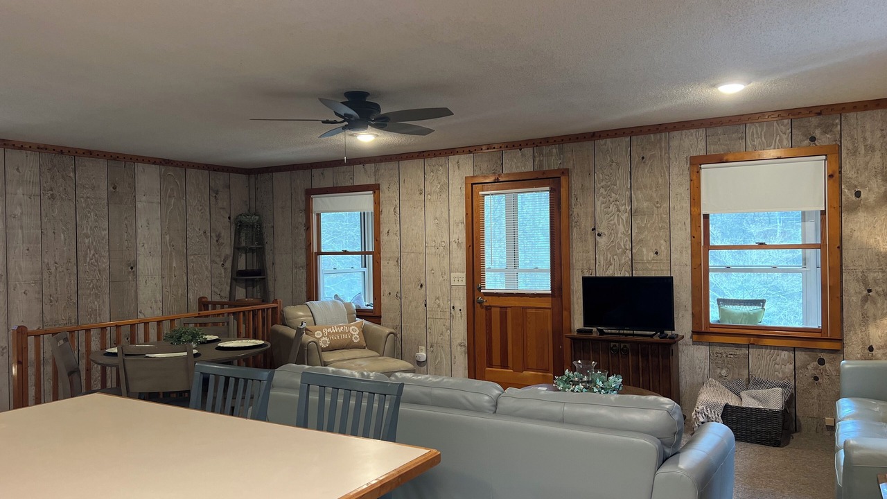 Photo of Livingroom in Laurel Springs