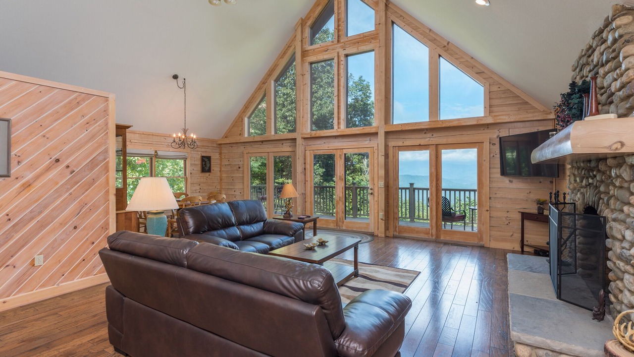 Photo of Livingroom in Old Fort