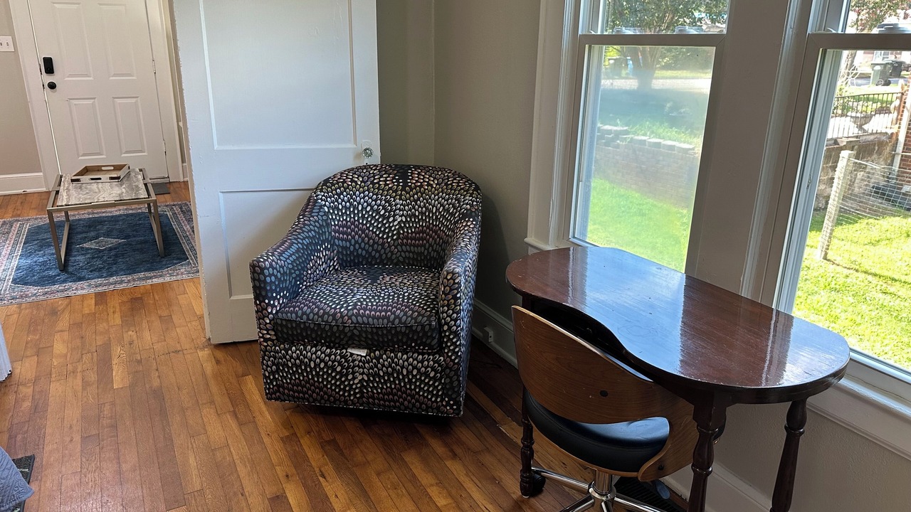 Photo of Livingroom in Hickory