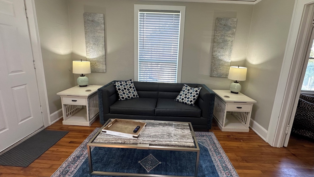 Photo of Livingroom in Hickory