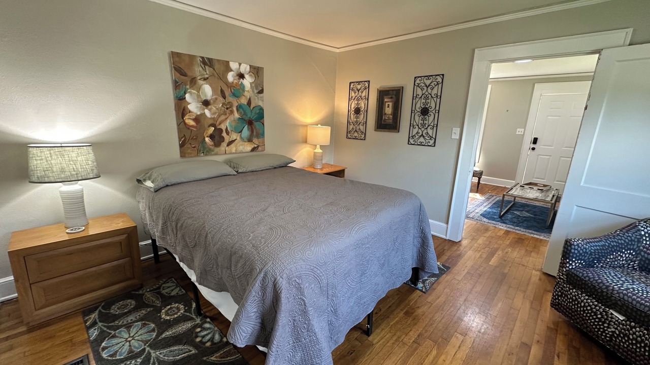 Photo of Bedroom in Hickory