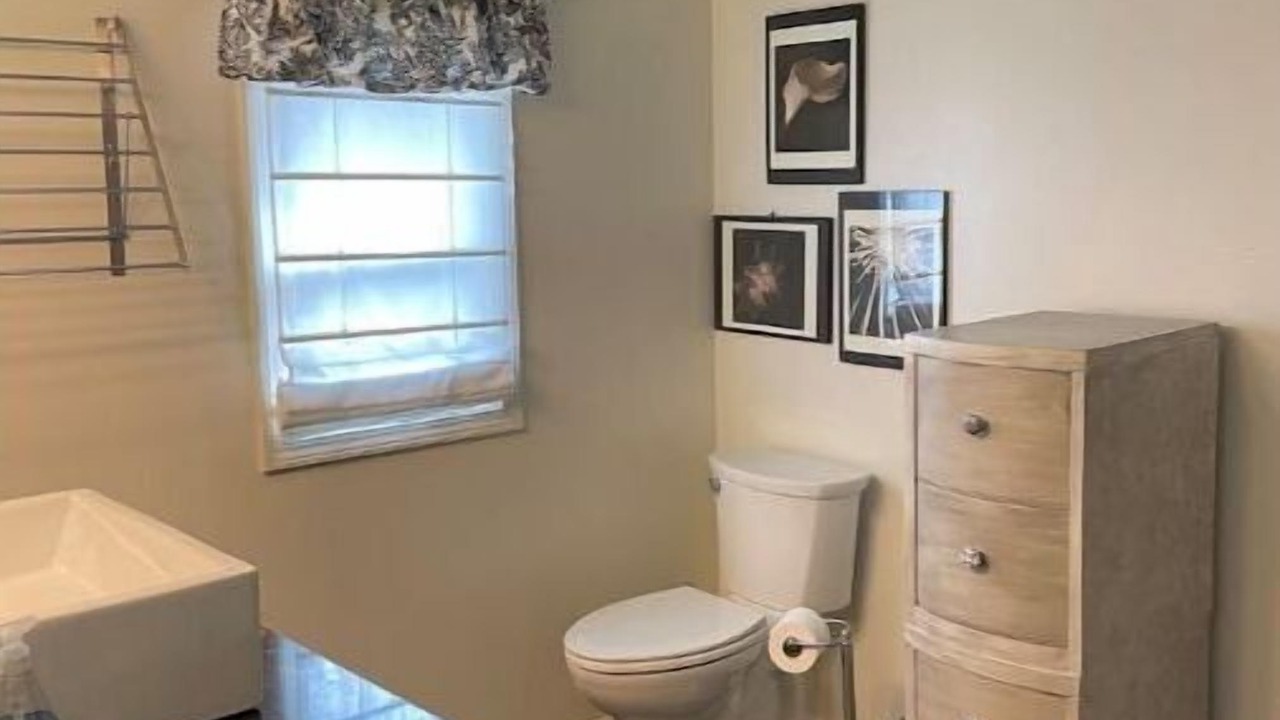 Photo of Bathroom in Tuxedo
